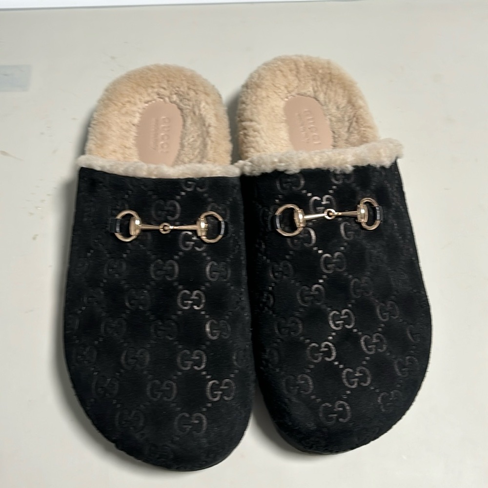 Gucci fur clogs size 40
